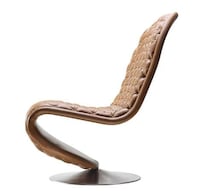 Tiptoe Seating Image 6