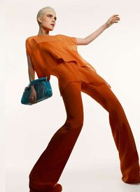 Color-Blocking Fashion Campaigns Image 5