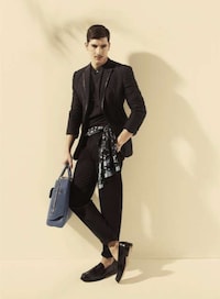 Retro-Modern Summer Menswear Image 3