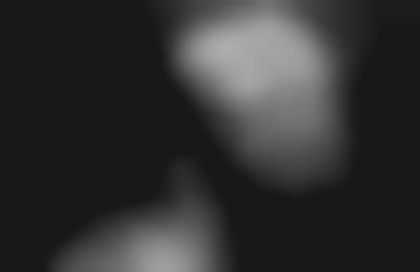 Iconic Retina Reads