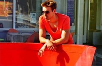 Vivid Warm-Weather Menswear Image 7