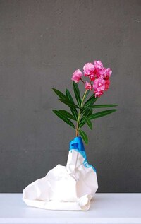 Flowering Featherlight Vases Image 7