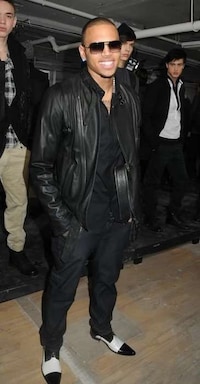 Clothing-Challenged Celebrity Blogs Image 6