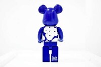 Back-Branded Floral Figures Image 3