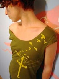 Avian-Adorned Fashions Image 5