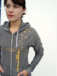 Avian-Adorned Fashions Image 6