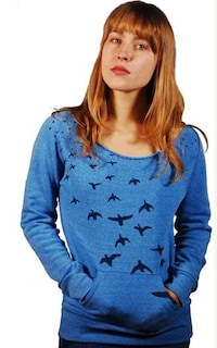 Avian-Adorned Fashions Image 8