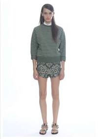 Wallpaper-Inspired Fashion Image 3