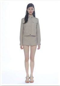 Wallpaper-Inspired Fashion Image 8