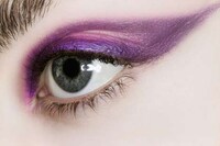 Flashing Feathery Eyes Image 5