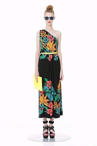Multifarious Floral Fashion Image 3