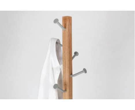 25 Fantastic Raw Wood Furnishings