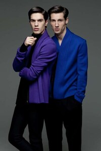 Shrouded Pair Pictorials Image 4