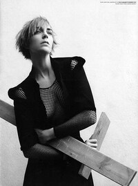 Androgynous Angled Bobs Image 4