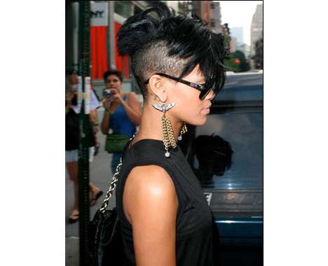 20 Sizzling Rihanna Hairstyles
