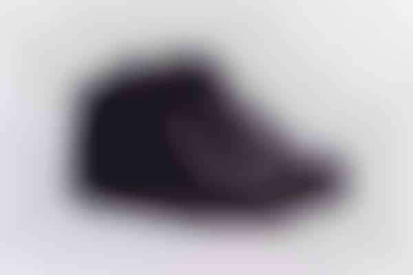 Suave Raven Kicks