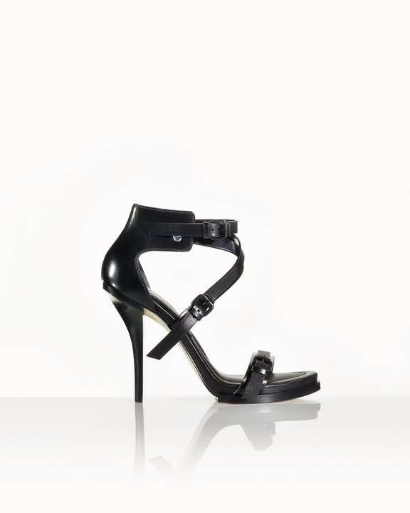 Cutaway Masculine Flats Image 2