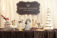 Luxurious Laced Confections Image 2
