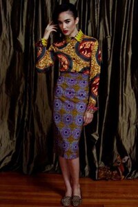 Retro Print Fashion Image 4