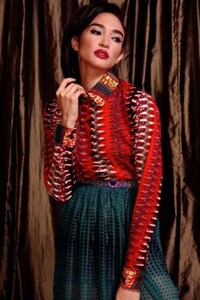 Retro Print Fashion Image 8
