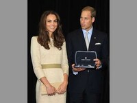 Nature-Inspired Royal Gifts Image 3