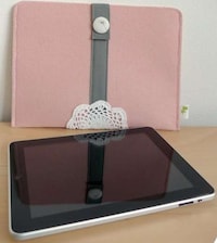 Dainty Doily Tablet Cases Image 3