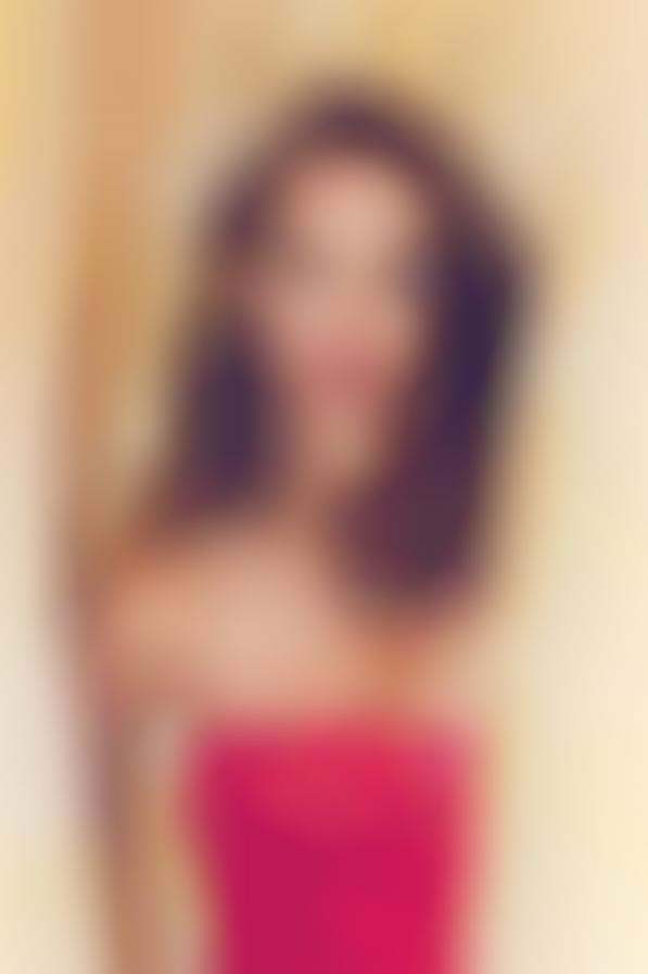 Hot Housewife Photography