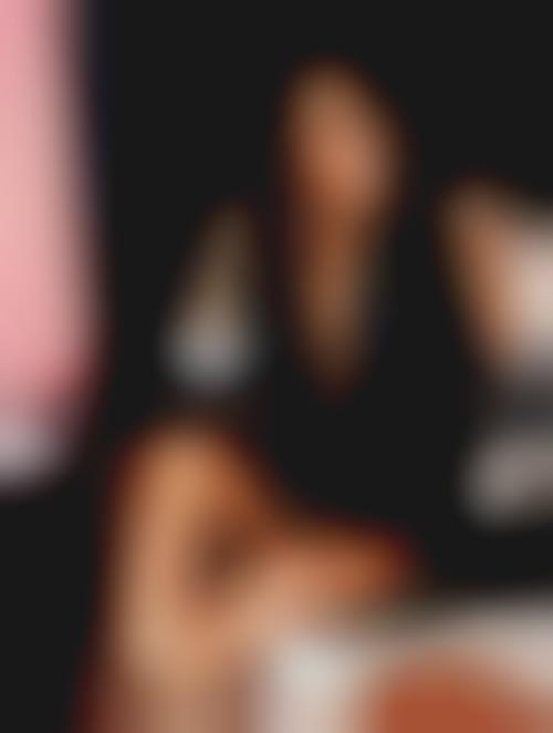 Pasta-Eating Reality Stars