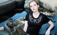 Casual Cut-Out Clothing Image 2