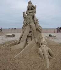 Sizzling 8-Bit Sandcastles Image 4
