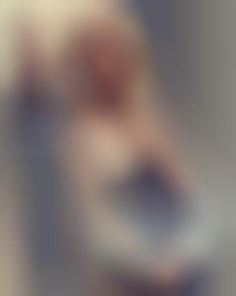 Fragile Feminine Photography
