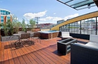 All-Inclusive Loft Living Image 5