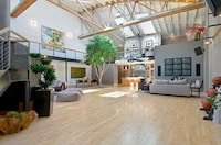 All-Inclusive Loft Living Image 8