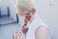 Heavenly Hipster Candids Image 8