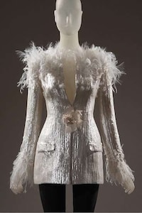Eccentric Heiress Exhibits Image 8
