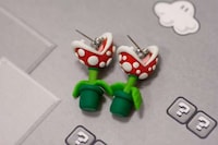 Ear-Chomping Geek Accessories Image 3