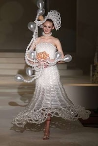 Inflated Bridal Dresses Image 3