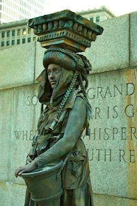 Living Art Installations Image 3