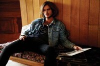 Scorching Denim Lookbooks Image 3