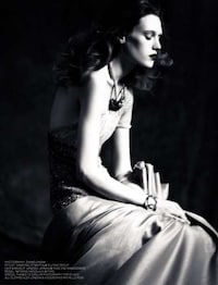 Solitary Seductress Shoots Image 6