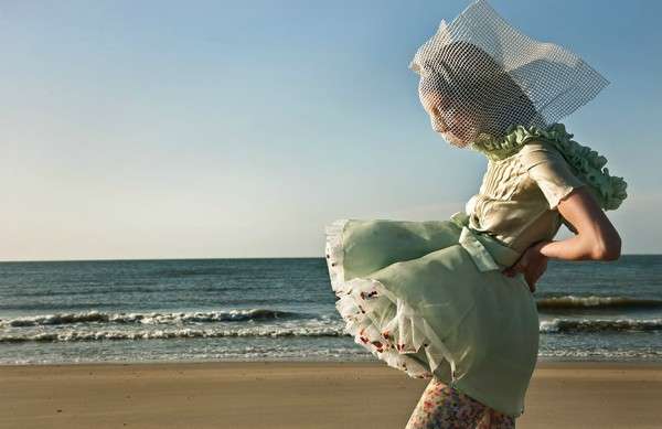 Flashy Faceless Photography