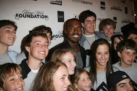 Awkward Fan Photo Blogs Image 3