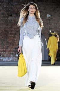 Mediterranean Artist Fashion Image 2