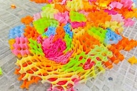 Sticky-Note Constructions Image 4