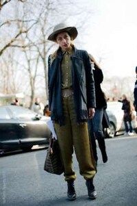 Chic Androgynous Ensembles Image 6