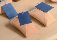 Seamless Luxury Wallets Image 4