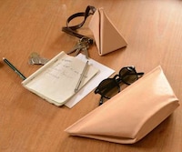 Seamless Luxury Wallets Image 5