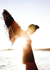 Laidback Chic Fashion Image 2