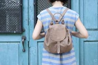 Classic Leather Carryalls Image 6