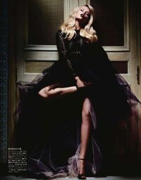Classy Contortionist Spreads Image 5